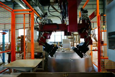 購入 低圧は機械13T 350KG/H工業生産のためのダイ カスト オンライン製造
