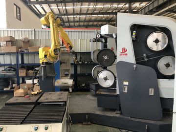 購入 カーボン材料のロボティック磨く機械/自動粉砕機 オンライン製造