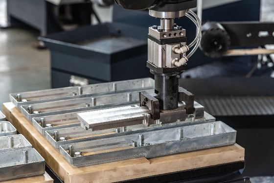 購入 機械ISOを作る青銅色のコックに砂を吹き付けること オンライン製造