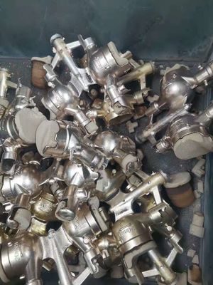 購入 低圧は機械真鍮の水道メーターの製造業のために実線ダイ カスト オンライン製造