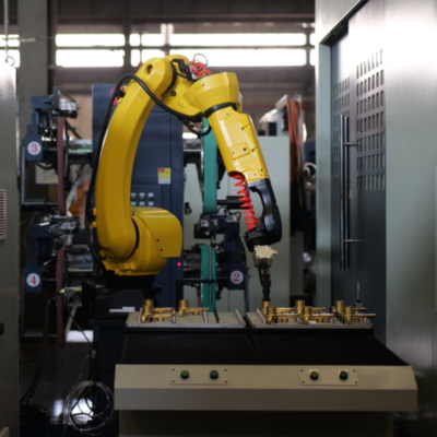 完全に自動 アルミ合金磨きロボット 高光輝度鏡面仕上げのためのインテリジェント磨き機
