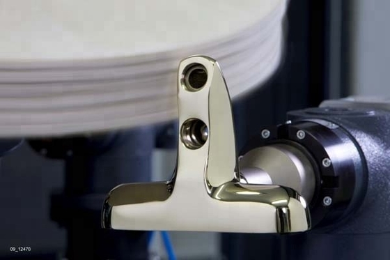 真鍮水蛇口のための4つの場所CNCの自動粉砕機